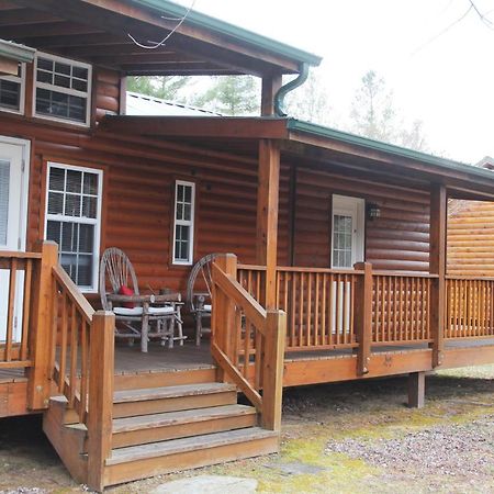 Отель The Pineola Newland Экстерьер фото
